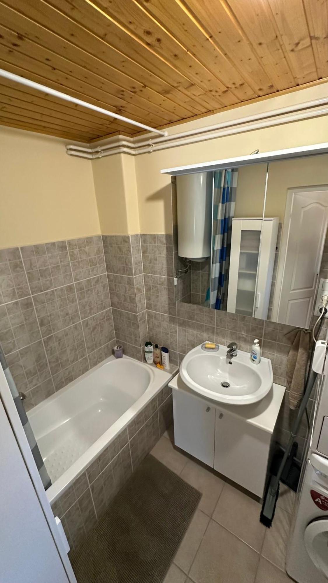 Ciprus Apartmanhaz Tapolca